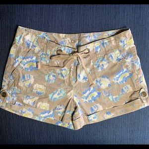 LOFT Printed Cargo Shorts Size 2